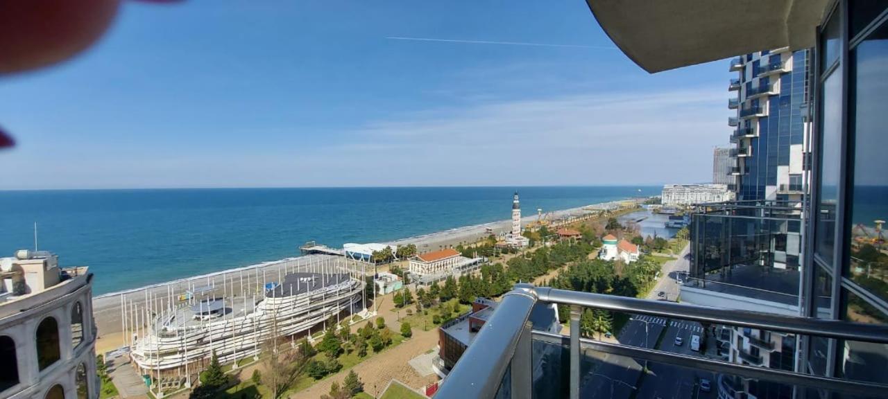 Elite Apartment In Orbi Sea Tower Batumi Exterior photo