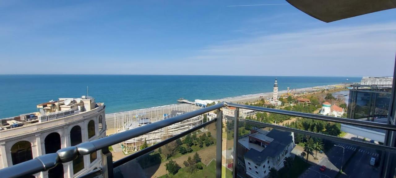 Elite Apartment In Orbi Sea Tower Batumi Exterior photo